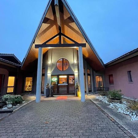 Hotel Edirol Vouvry ภายนอก รูปภาพ